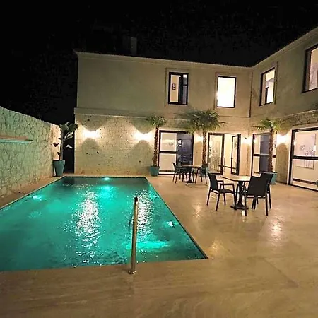 Отель Ariel Alacati 3*